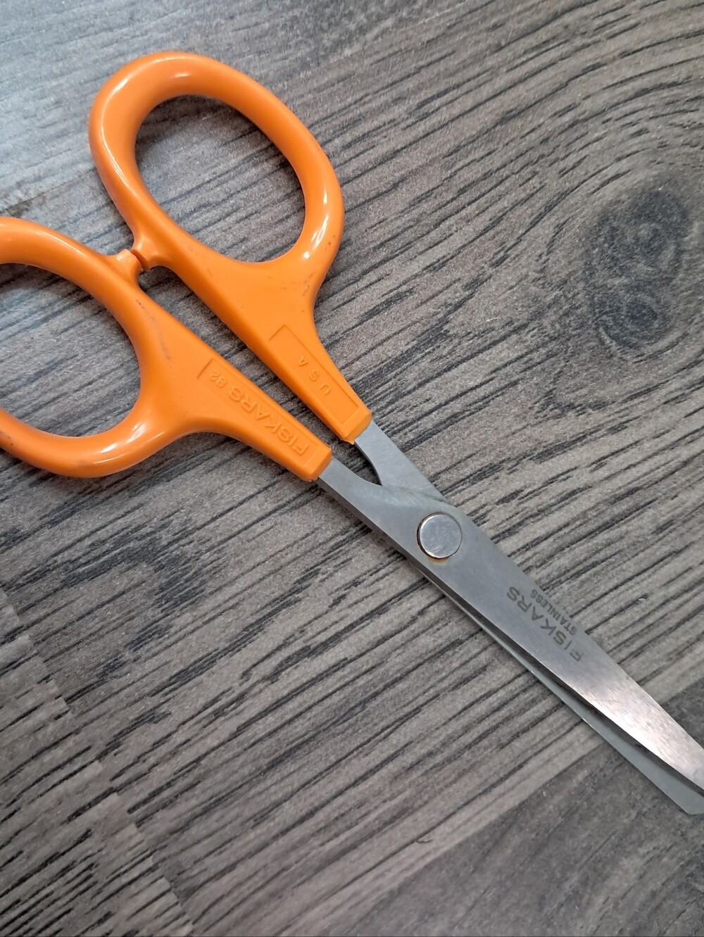 Fiskars Classic Hobby Scissors Stainless Steel Blades Orange Handle